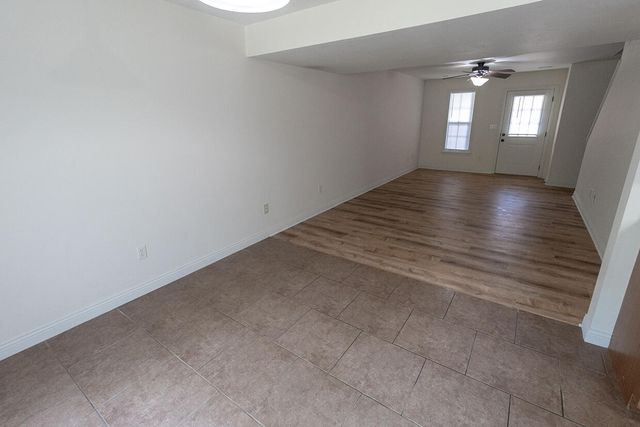 4610 DEHAVEN DR, Columbia, MO 65202
