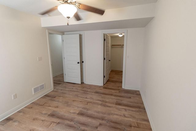 4610 DEHAVEN DR, Columbia, MO 65202