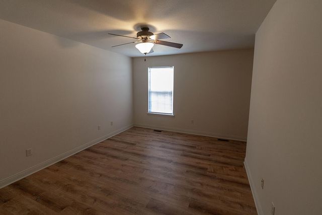 4610 DEHAVEN DR, Columbia, MO 65202