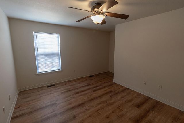 4610 DEHAVEN DR, Columbia, MO 65202