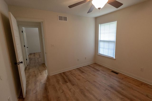 4610 DEHAVEN DR, Columbia, MO 65202
