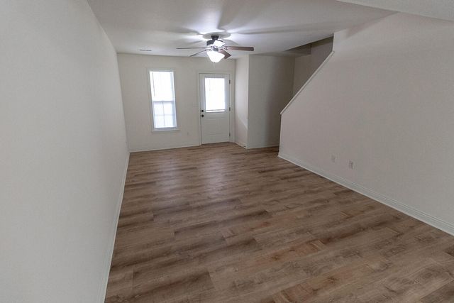 4610 DEHAVEN DR, Columbia, MO 65202