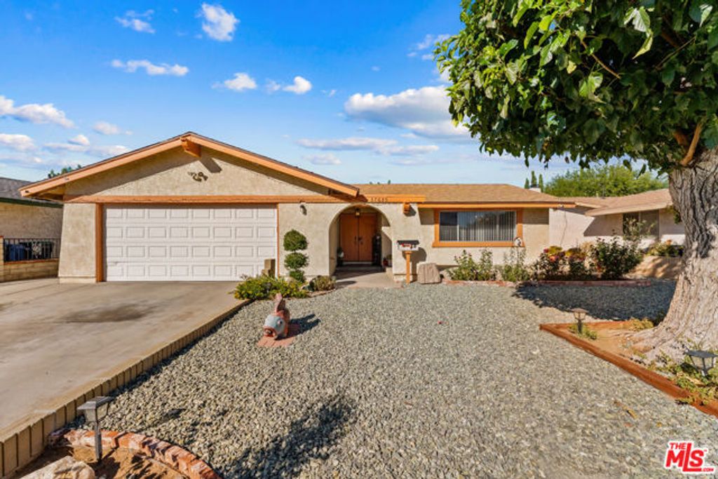 37635 E 28th Street, Palmdale, CA 93550