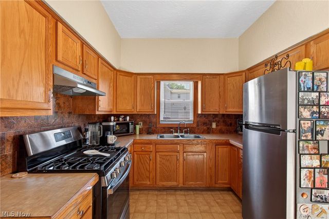 140 Smith Avenue NW, Canton, OH 44708