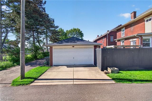 140 Smith Avenue NW, Canton, OH 44708