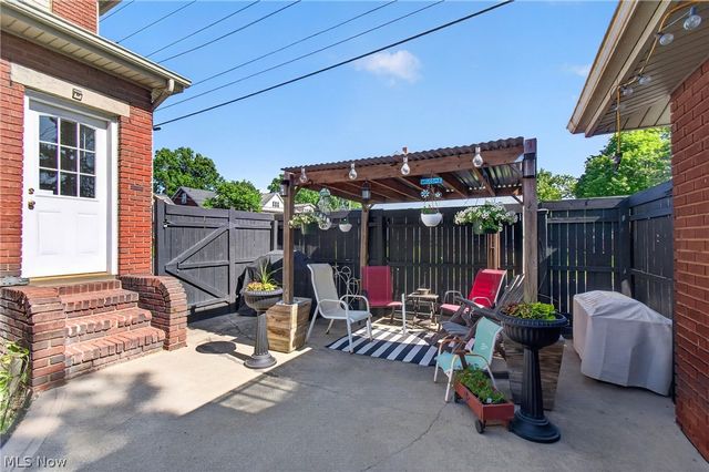 140 Smith Avenue NW, Canton, OH 44708