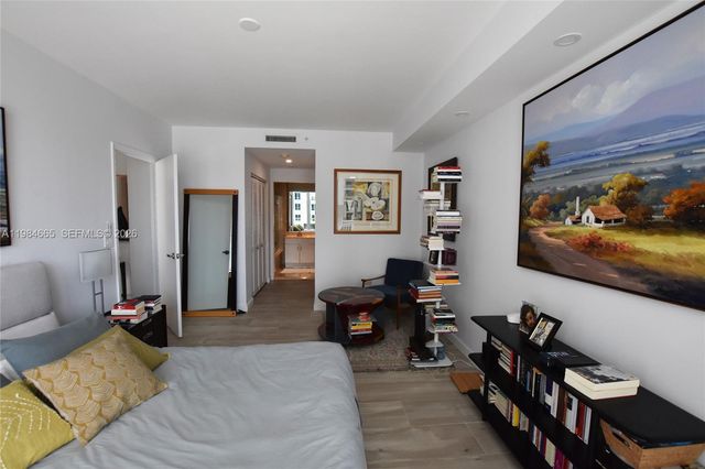 801 Brickell Key Blvd 1209, Miami, FL 33131