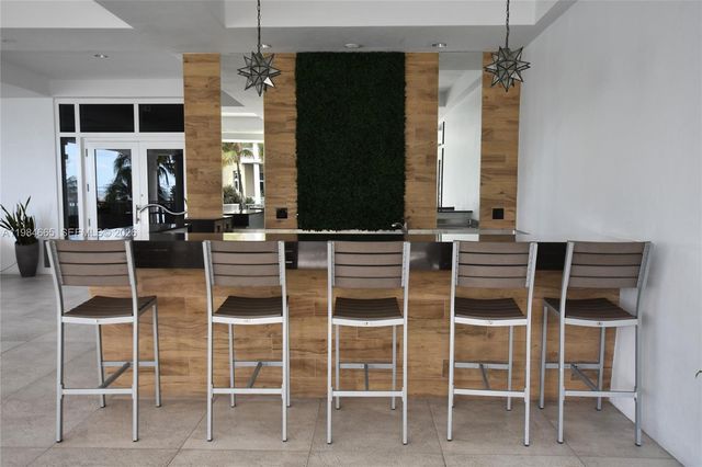 801 Brickell Key Blvd 1209, Miami, FL 33131