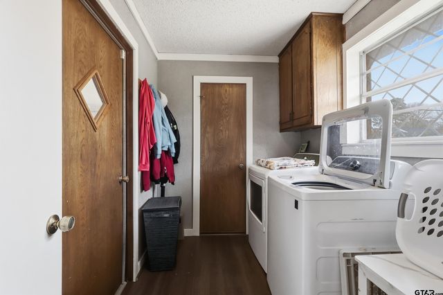 1045 County Road 3210, Mount Pleasant, TX 75455