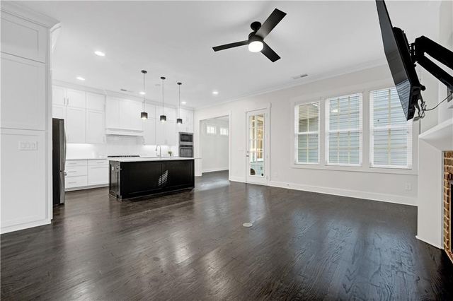 1888 Pointe Place Avenue, Atlanta, GA 30338