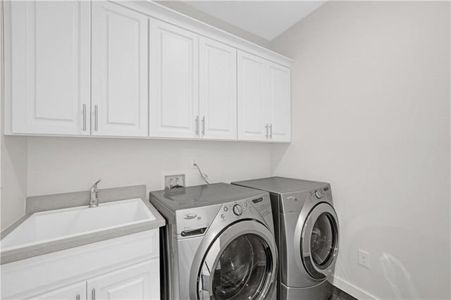 1888 Pointe Place Avenue, Atlanta, GA 30338