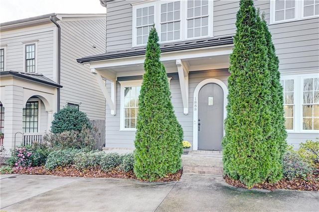 1888 Pointe Place Avenue, Atlanta, GA 30338