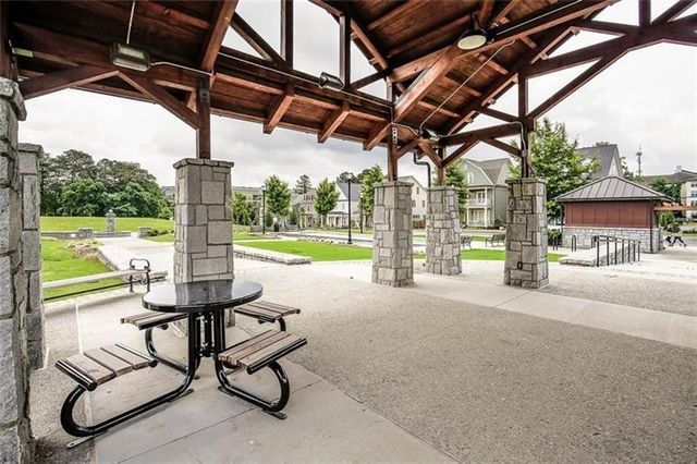 1888 Pointe Place Avenue, Atlanta, GA 30338