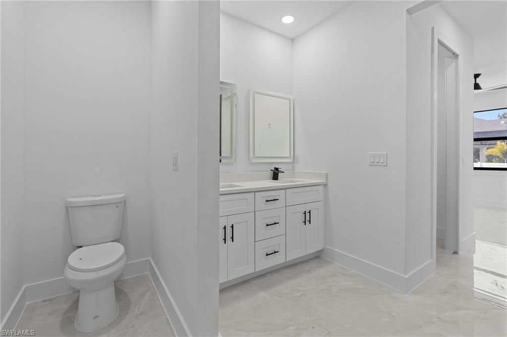 Image 12 of property listing at 2826 NW 42nd AVE, Cape Coral, FL 33993