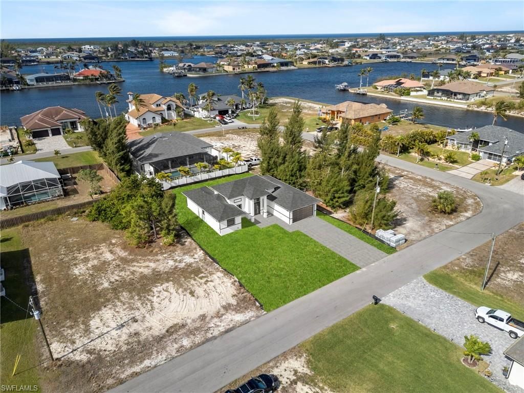 Image 19 of property listing at 2826 NW 42nd AVE, Cape Coral, FL 33993