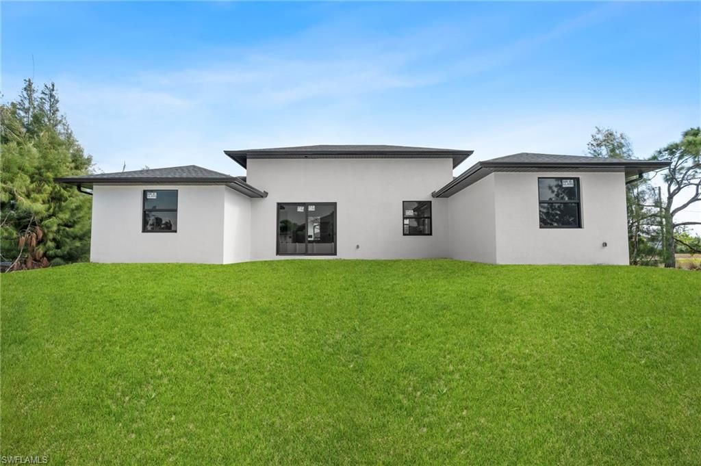 Image 22 of property listing at 2826 NW 42nd AVE, Cape Coral, FL 33993