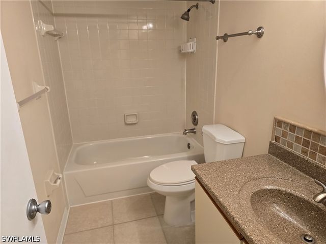5750 Woodmere Lake CIR H101, Naples, FL 34112