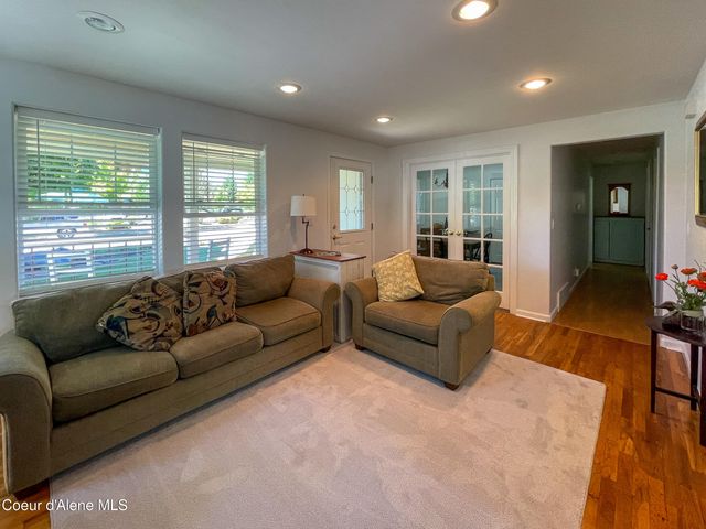 509 Olive Ave, Sandpoint, ID 83864