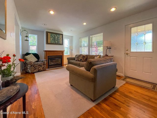 509 Olive Ave, Sandpoint, ID 83864