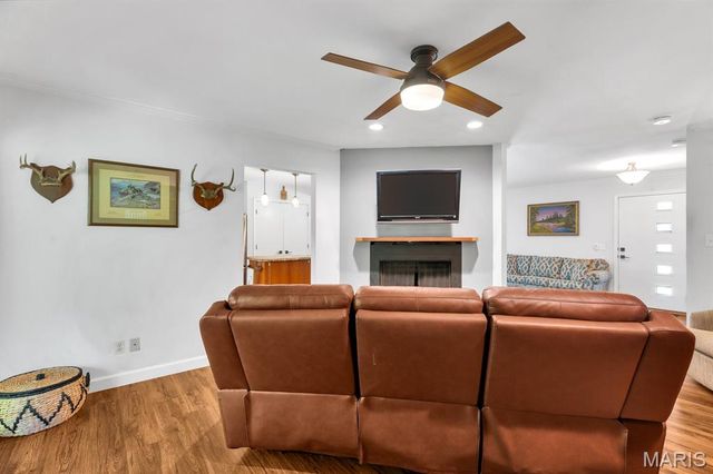 8 Oakwood Estate, Wright City, MO 63390
