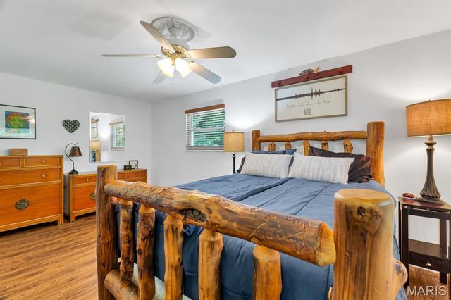 8 Oakwood Estate, Wright City, MO 63390