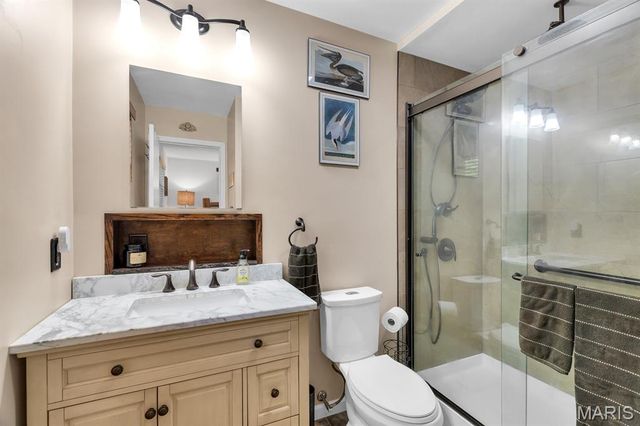 8 Oakwood Estate, Wright City, MO 63390