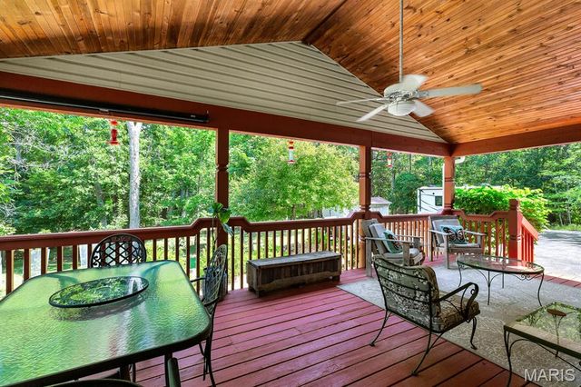 8 Oakwood Estate, Wright City, MO 63390