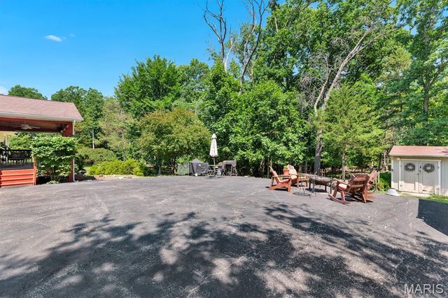 8 Oakwood Estate, Wright City, MO 63390