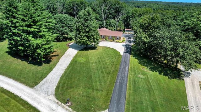 8 Oakwood Estate, Wright City, MO 63390