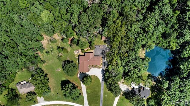 8 Oakwood Estate, Wright City, MO 63390