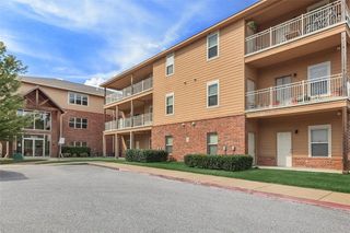 2619 N Quality Lane 203, Fayetteville, AR 72703