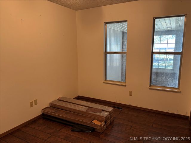 2106 Oakglen Drive, Ardmore, OK 73401