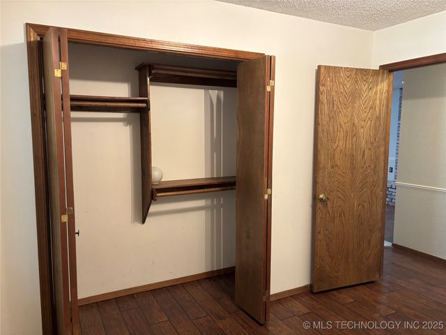 2106 Oakglen Drive, Ardmore, OK 73401