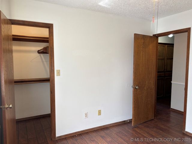 2106 Oakglen Drive, Ardmore, OK 73401