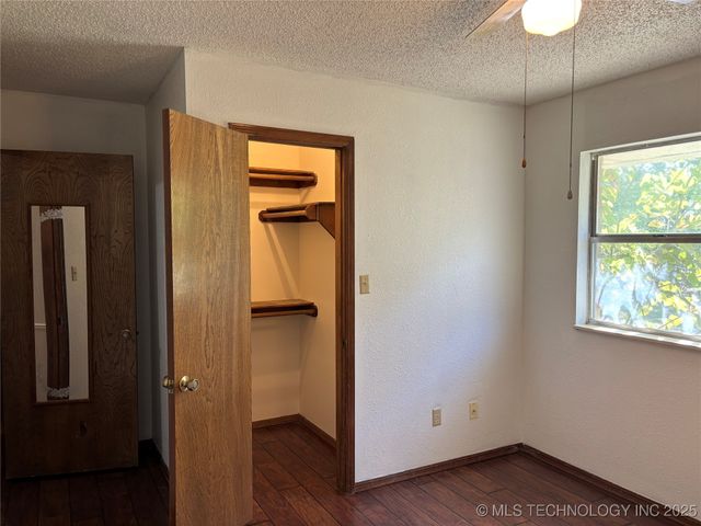 2106 Oakglen Drive, Ardmore, OK 73401