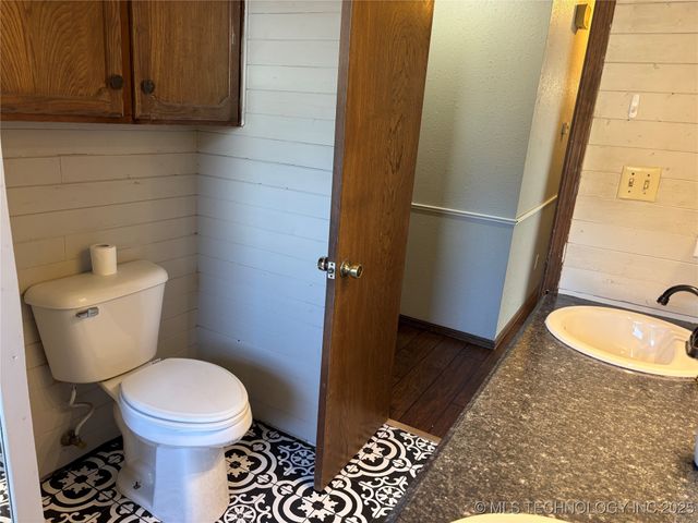 2106 Oakglen Drive, Ardmore, OK 73401