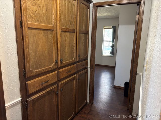 2106 Oakglen Drive, Ardmore, OK 73401