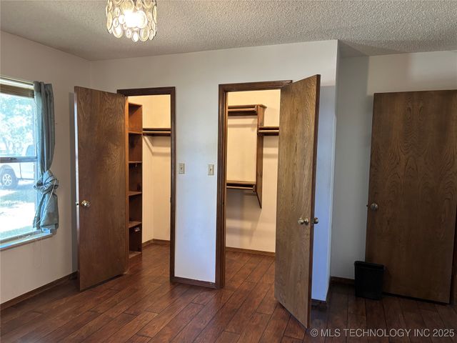 2106 Oakglen Drive, Ardmore, OK 73401