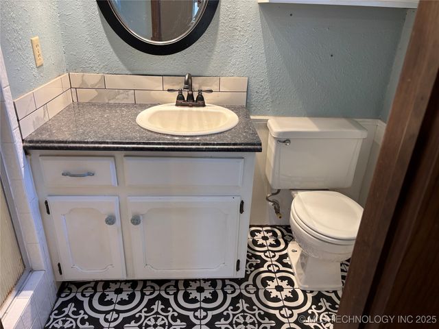 2106 Oakglen Drive, Ardmore, OK 73401