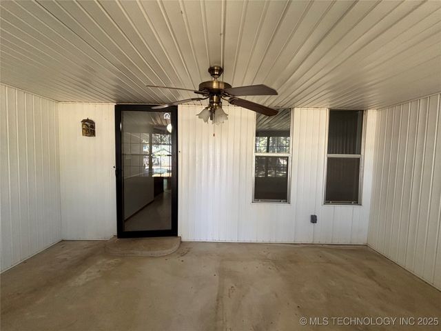 2106 Oakglen Drive, Ardmore, OK 73401