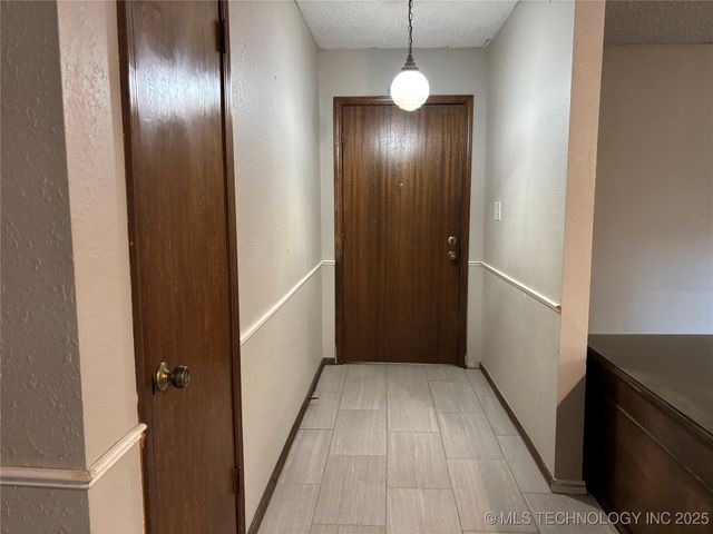 2106 Oakglen Drive, Ardmore, OK 73401