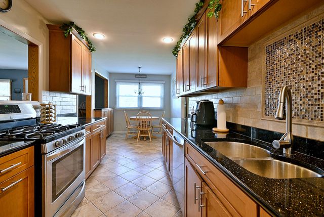 20W581 Glen Court, Lombard, IL 60148