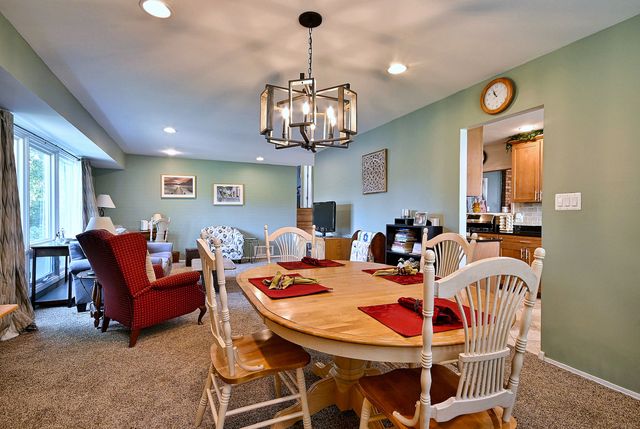 20W581 Glen Court, Lombard, IL 60148