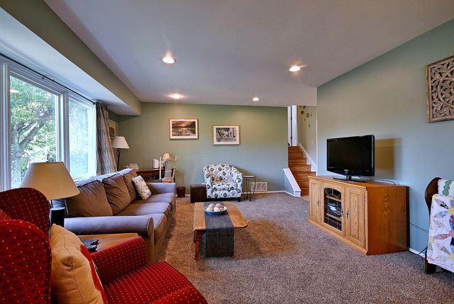 20W581 Glen Court, Lombard, IL 60148