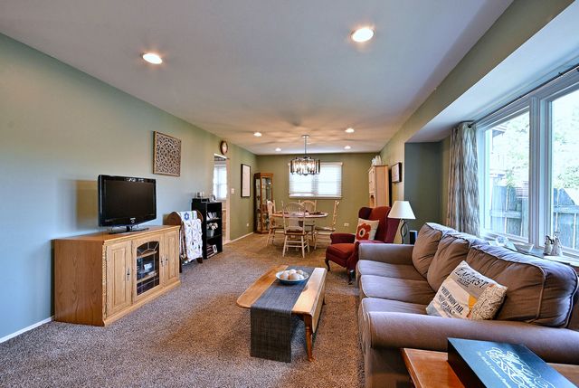 20W581 Glen Court, Lombard, IL 60148