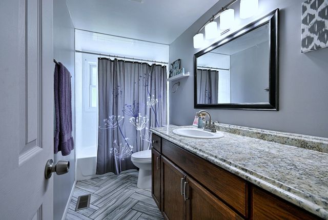 20W581 Glen Court, Lombard, IL 60148