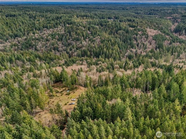 1 Larson Lane NW, Seabeck, WA 98380