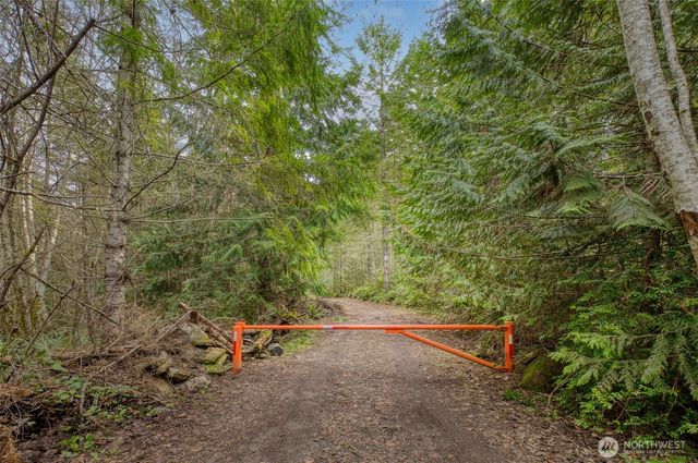 1 Larson Lane NW, Seabeck, WA 98380