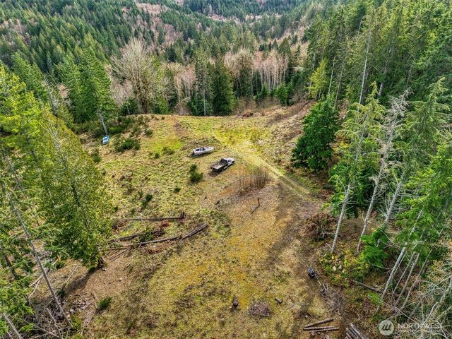 1 Larson Lane NW, Seabeck, WA 98380