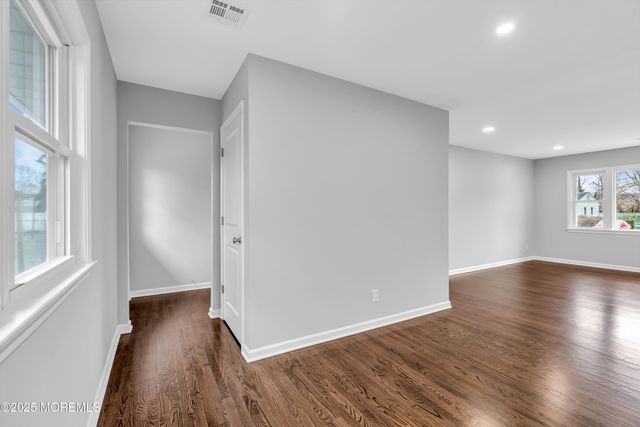 1230 Dove Street, Toms River, NJ 08753